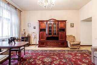 Апартаменты Doroshenka Antique Apartment Львов Апартаменты с 2 спальнями-1