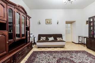 Апартаменты Doroshenka Antique Apartment Львов Апартаменты с 2 спальнями-14